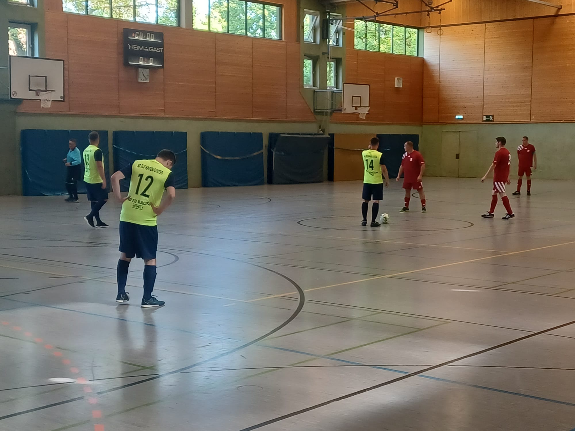 1. Spieltag: SKZ Nikola Tesla Ü-32 vs. Hagen United e.V. Ü-32 3:5 (0:1)